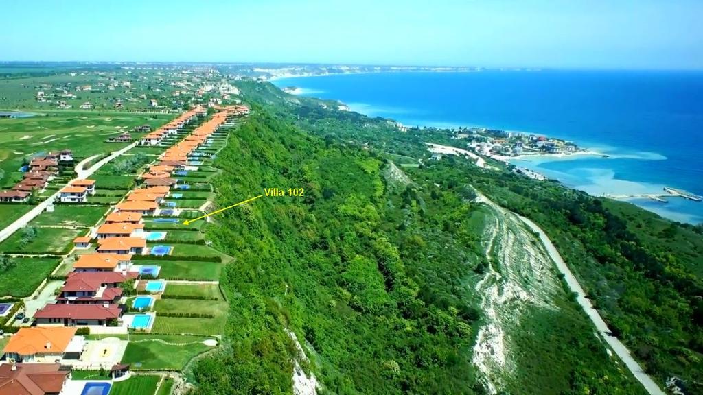 Private 102 With Heated Pool In Blacksearama Balchik